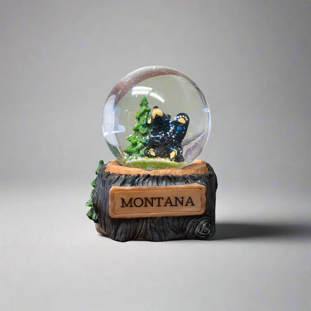 Bearfoots Howdy Bear Montana Snow Globe