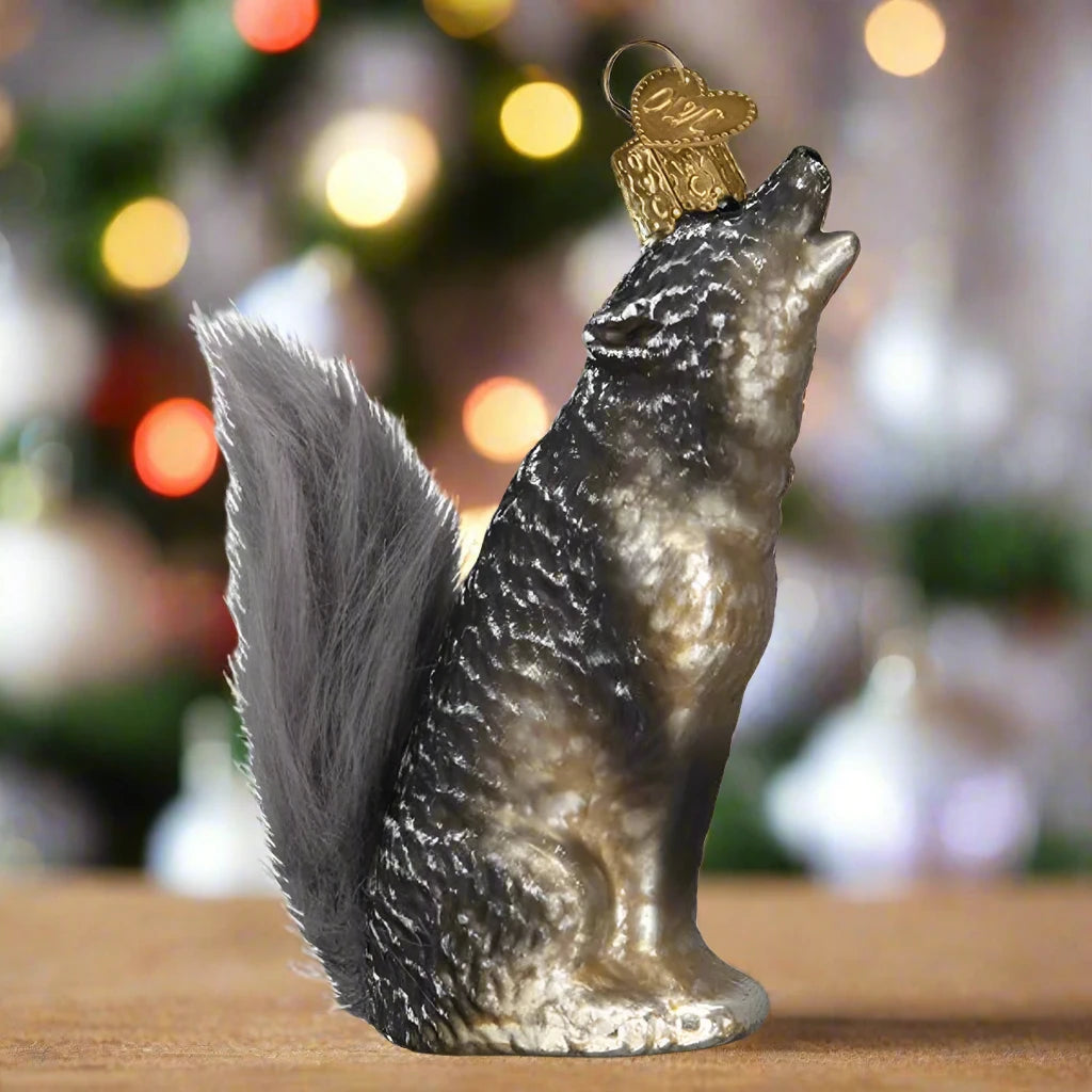 VintageHowlingWolf2Ornament