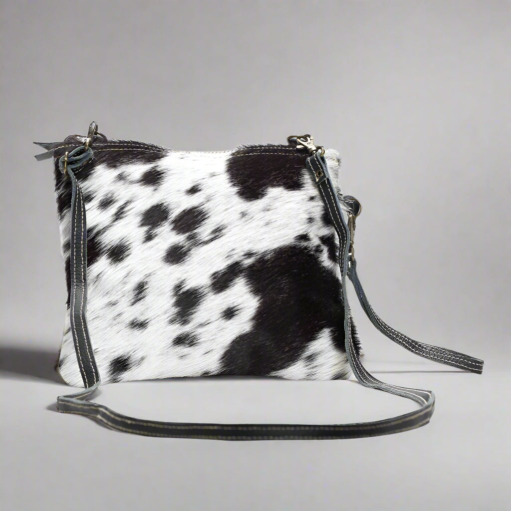 The White and Black Shade Bag by Myra Bags brings the farm straight to you!