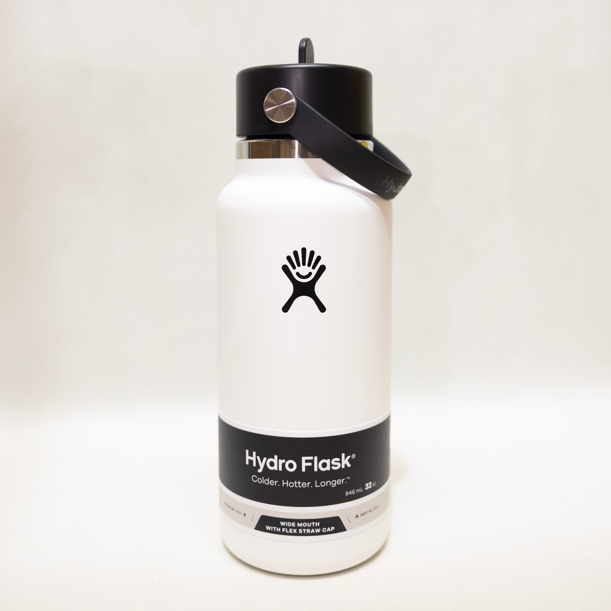 76910 Vintage Bozeman White Hydro Flask 32 oz