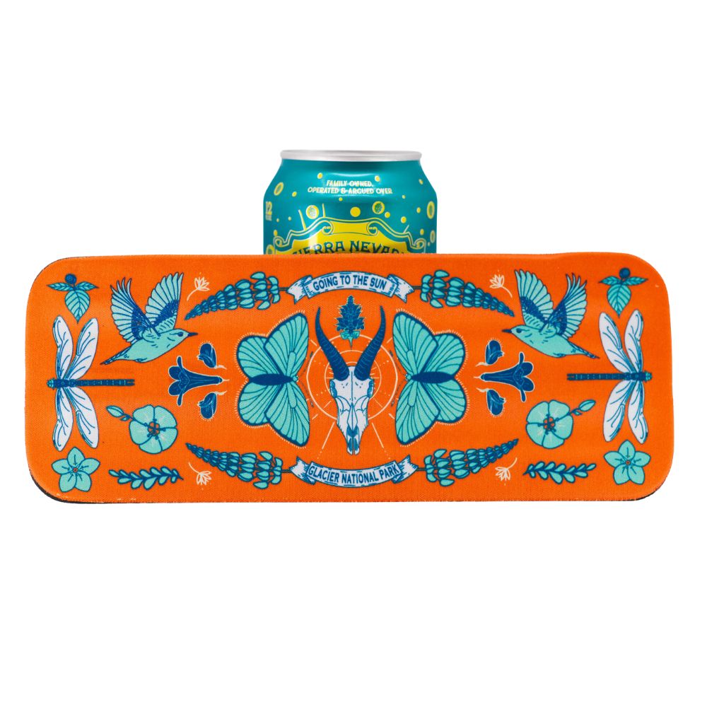 Can cooler with butterfly and mountain design on a white background