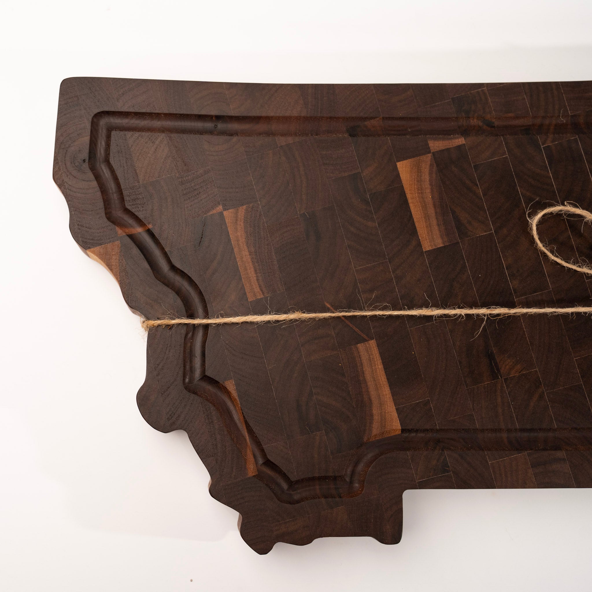 Medium Hardwood End Grain Montana Shape Cutting Board -MT close up
