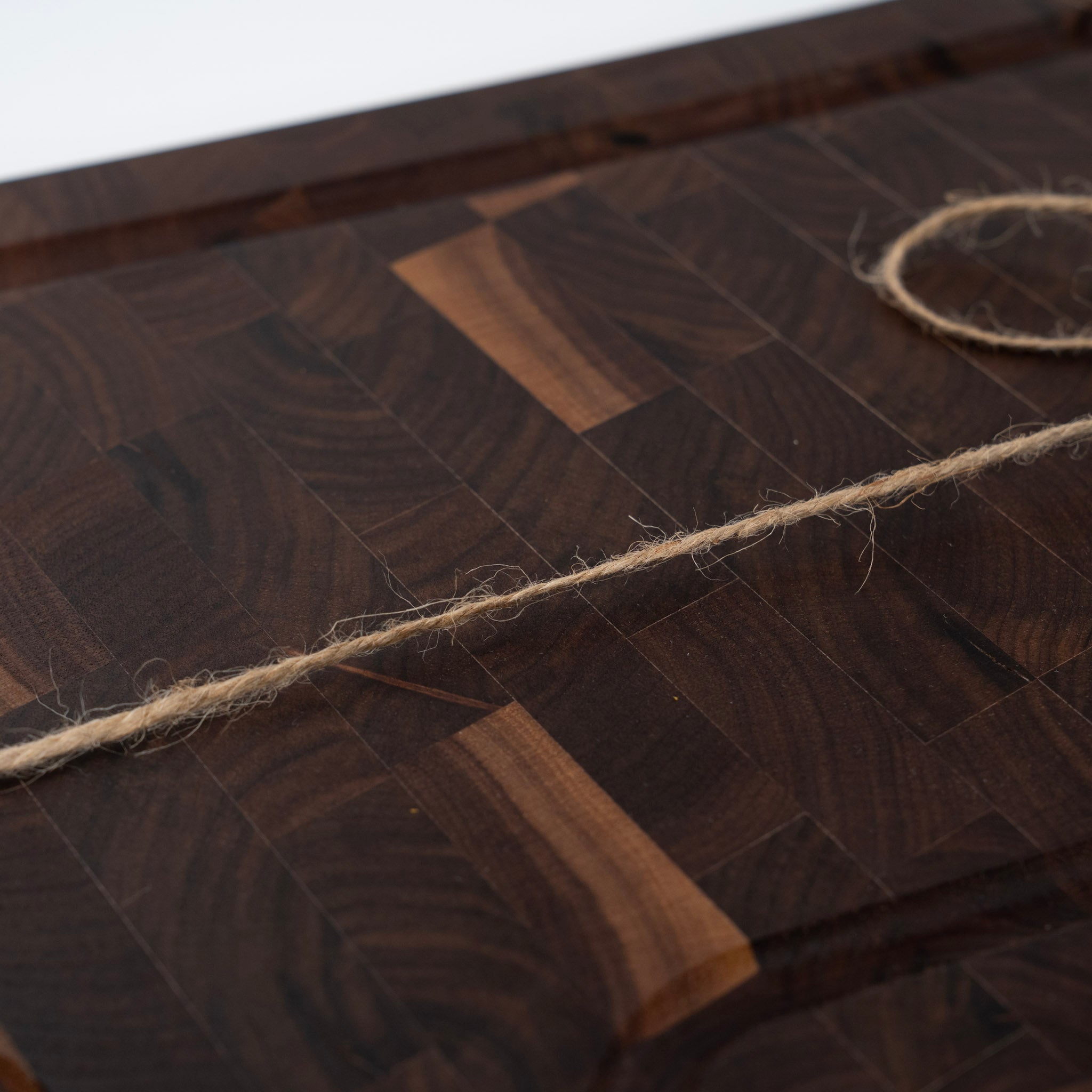 Medium Hardwood End Grain Montana Shape Cutting Board -close up