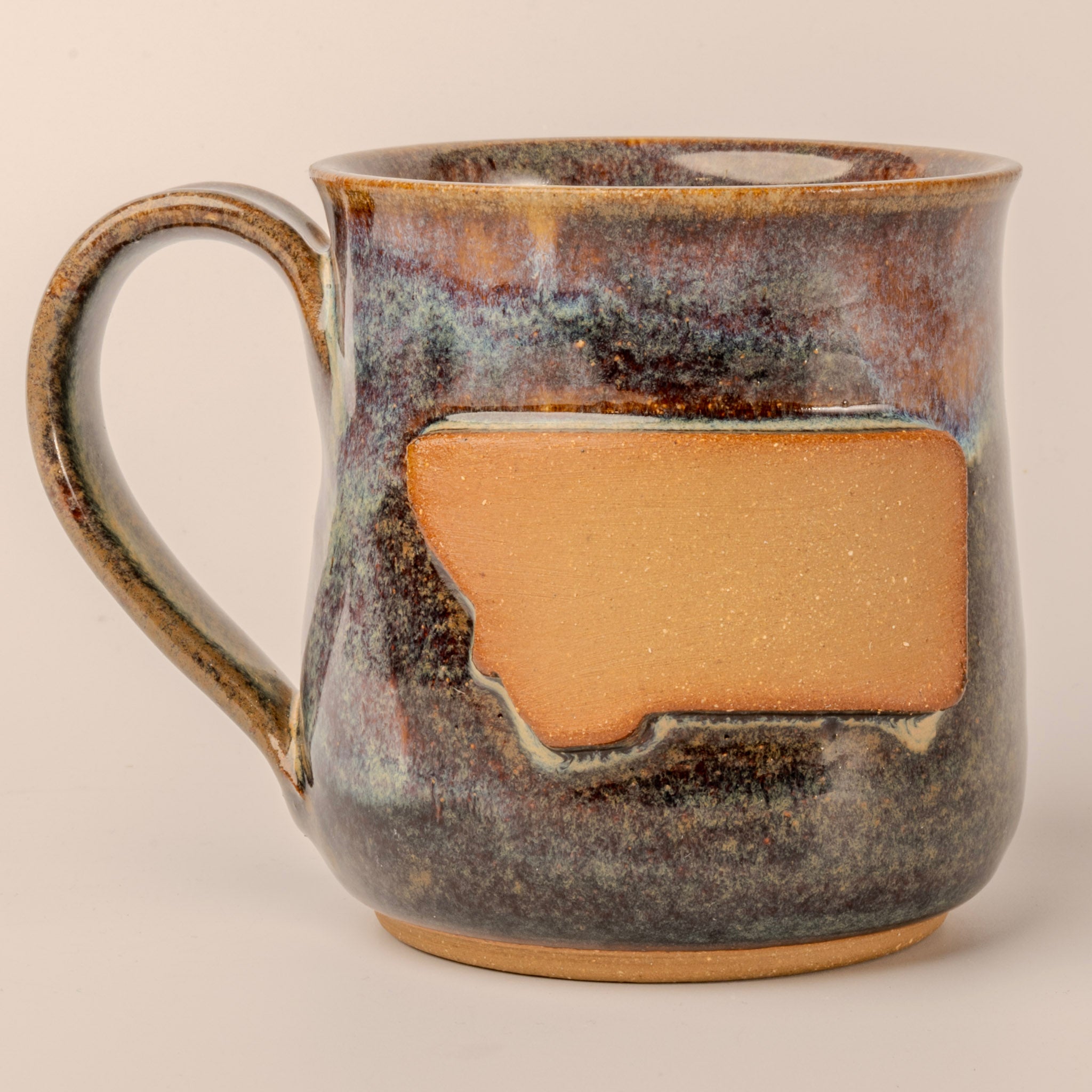 Montana Emblem Mug - dark glaze front