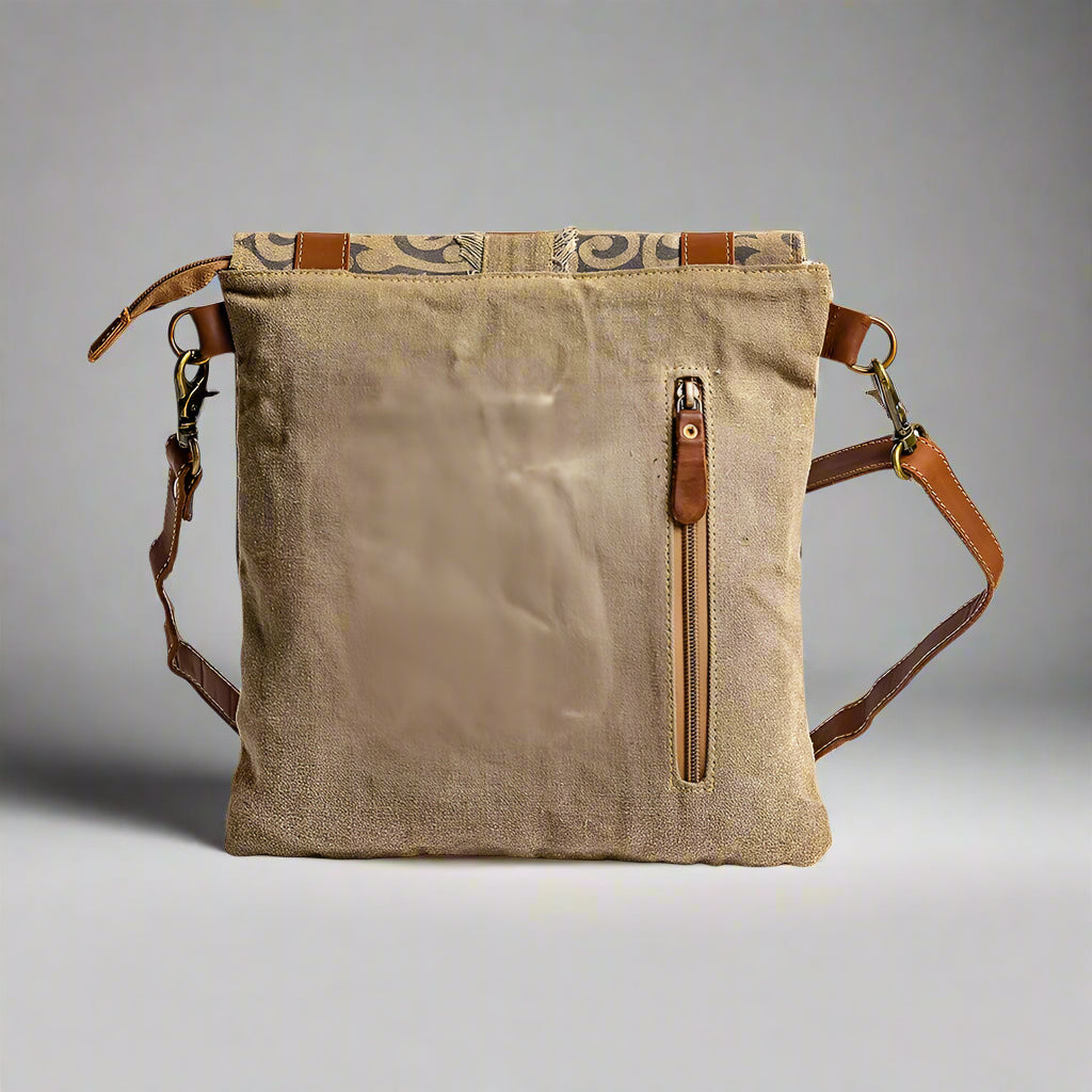StagecoachConcealCarryBagbyMyraBag_85776-back_c03c75b1-5f4e-43e0-baa8-0bcbff6d578b