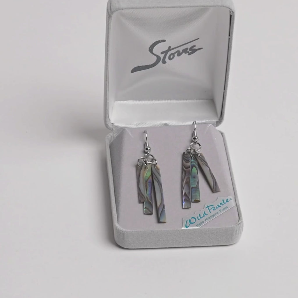 Video of the Wild Pearle Wind Chimes Earrings