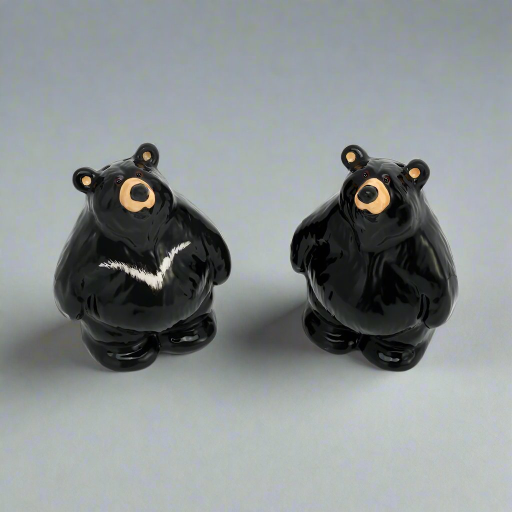 Bearfoots Bear Figural Salt and Pepper Shakers