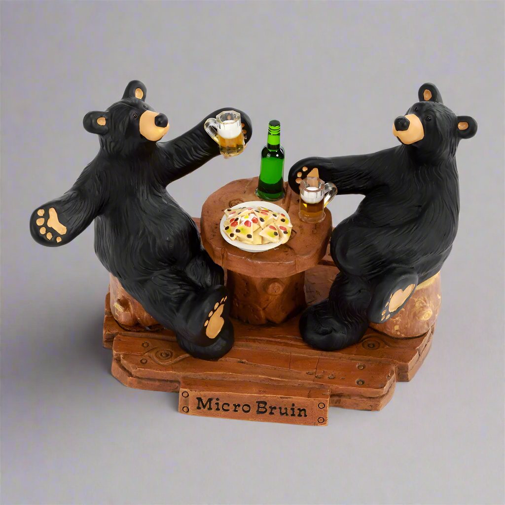 The Bearfoots Micro Bruins Bears Figurine by Jeff Fleming is the perfect figurine for any collectors of Bearfoots Bears!