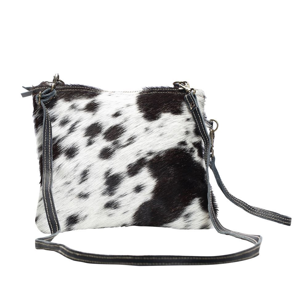 The White and Black Shade Bag by Myra Bags brings the farm straight to you!