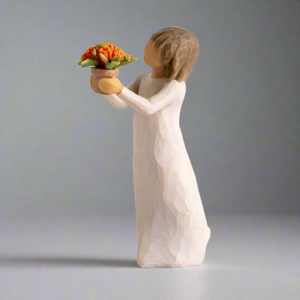 A small gift that acts as a big thank you to anyone you know who deserves it, the Willow Tree Little Things Figurine by Susan Lordi has a lot to give.